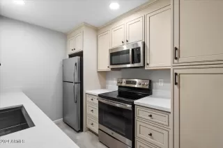 Photo #1: 6952593 Listing 