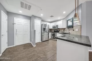 Photo #1: 6952629 Listing 