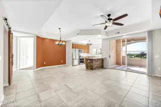 Photo #2: 6952632 Listing