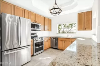 Photo #4: 6952632 Listing