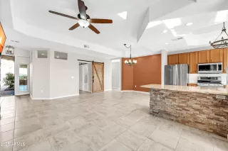 Photo #6: 6952632 Listing