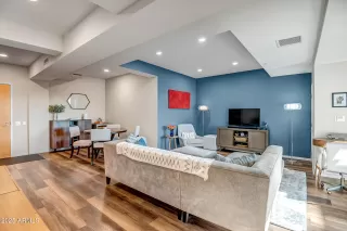 Photo #6: 6952914 Listing 