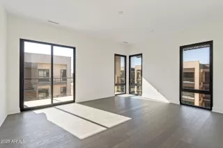 Photo #6: 6952929 Listing