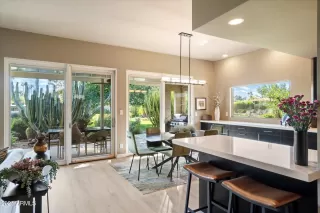 Photo #4: 6953018 Listing 