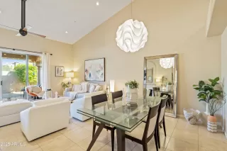 Photo #6: 6953058 Listing 