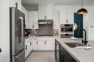 Photo #1: 6953126 Listing