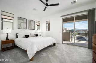 Photo #3: 6953126 Listing