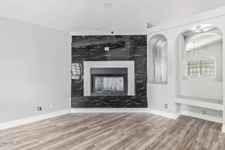 Photo #4: 6953131 Listing