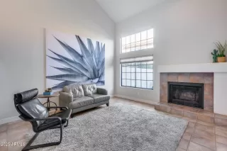 Photo #3: 6953381 Listing