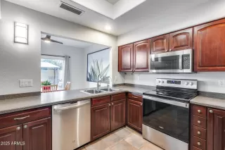 Photo #6: 6953381 Listing