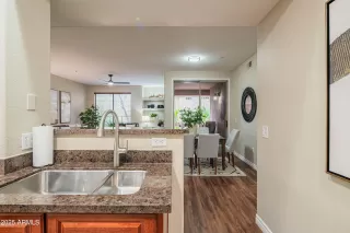 Photo #6: 6953432 Listing 