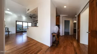 Photo #3: 6953598 Listing