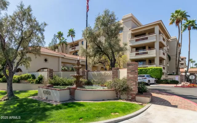 MLS: 6953628 Condo For Sale