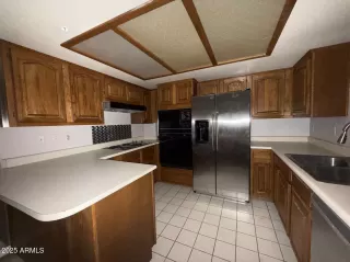 Photo #4: 6953628 Listing