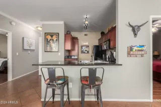 Photo #6: 6953901 Listing 