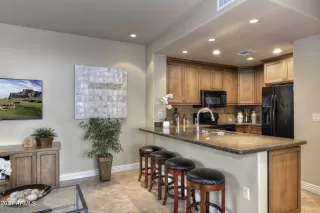 Photo #5: 6953991 Listing 