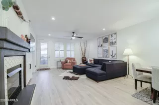 Photo #5: 6954082 Listing 