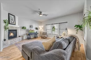 Photo #3: 6954158 Listing