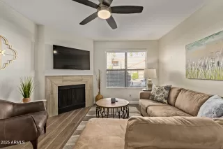 Photo #2: 6954166 Listing