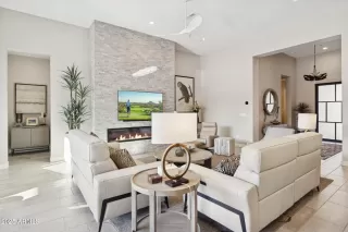 Photo #6: 6954325 Listing 