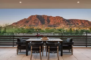 Photo #4: 6954485 Listing