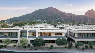 Photo #5: 6954485 Listing