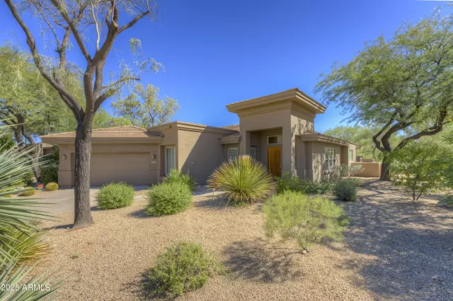 MLS: 6954510 Condo For Sale