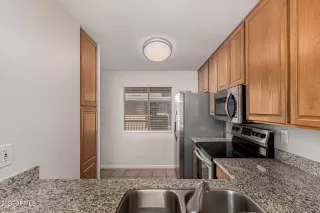 Photo #6: 6954606 Listing 