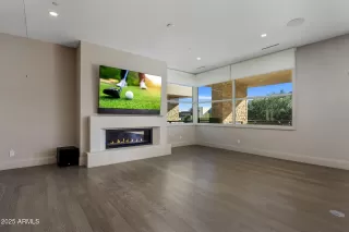 Photo #2: 6954795 Listing