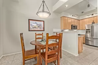 Photo #6: 6954843 Listing