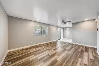 Photo #4: 6954901 Listing 