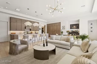 Photo #5: 6955108 Listing 