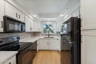 Photo #5: 6955122 Listing 