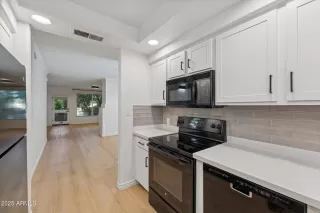 Photo #6: 6955122 Listing 