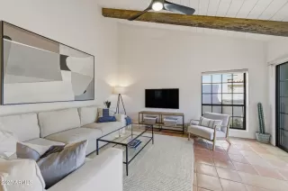 Photo #6: 6955131 Listing