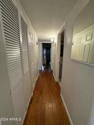 Photo #4: 6955136 Listing