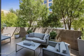 Photo #6: 6955209 Listing 