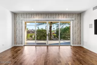 Photo #1: 6955262 Listing 