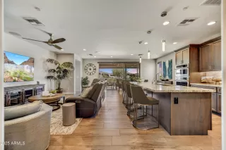 Photo #4: 6955277 Listing