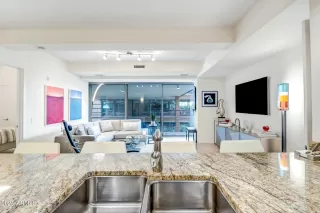 Photo #3: 6955338 Listing