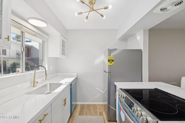 MLS: 6955453 Condo For Sale