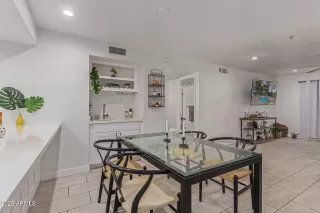 Photo #6: 6955666 Listing