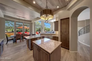 Photo #2: 6955722 Listing