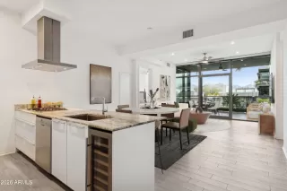 Photo #4: 6955878 Listing