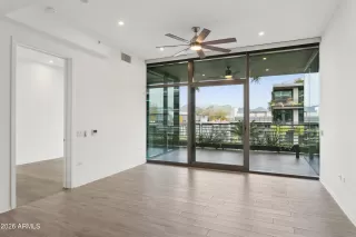 Photo #5: 6955878 Listing