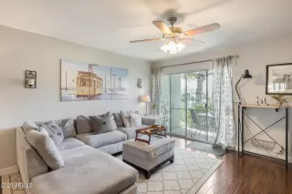 Photo #1: 6956037 Listing