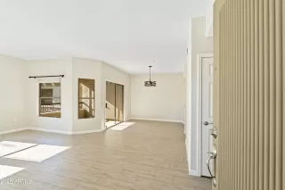 Photo #2: 6956111 Listing