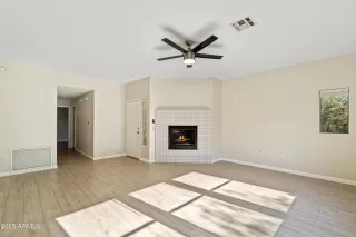 Photo #5: 6956111 Listing