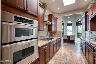 Photo #6: 6956189 Listing