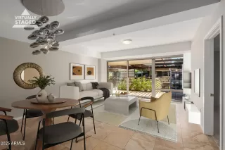 Photo #3: 6956309 Listing